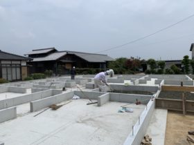 佐賀県　神埼市　株式会社増田建設　施工会社　大工　新築　注文住宅　リフォーム　木の家　土台敷き込み